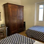Frescos House