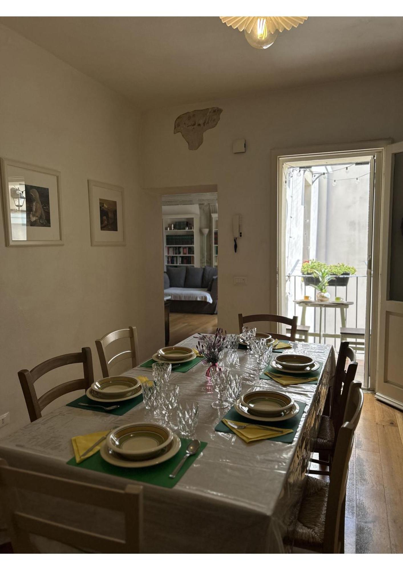 Frescos House *